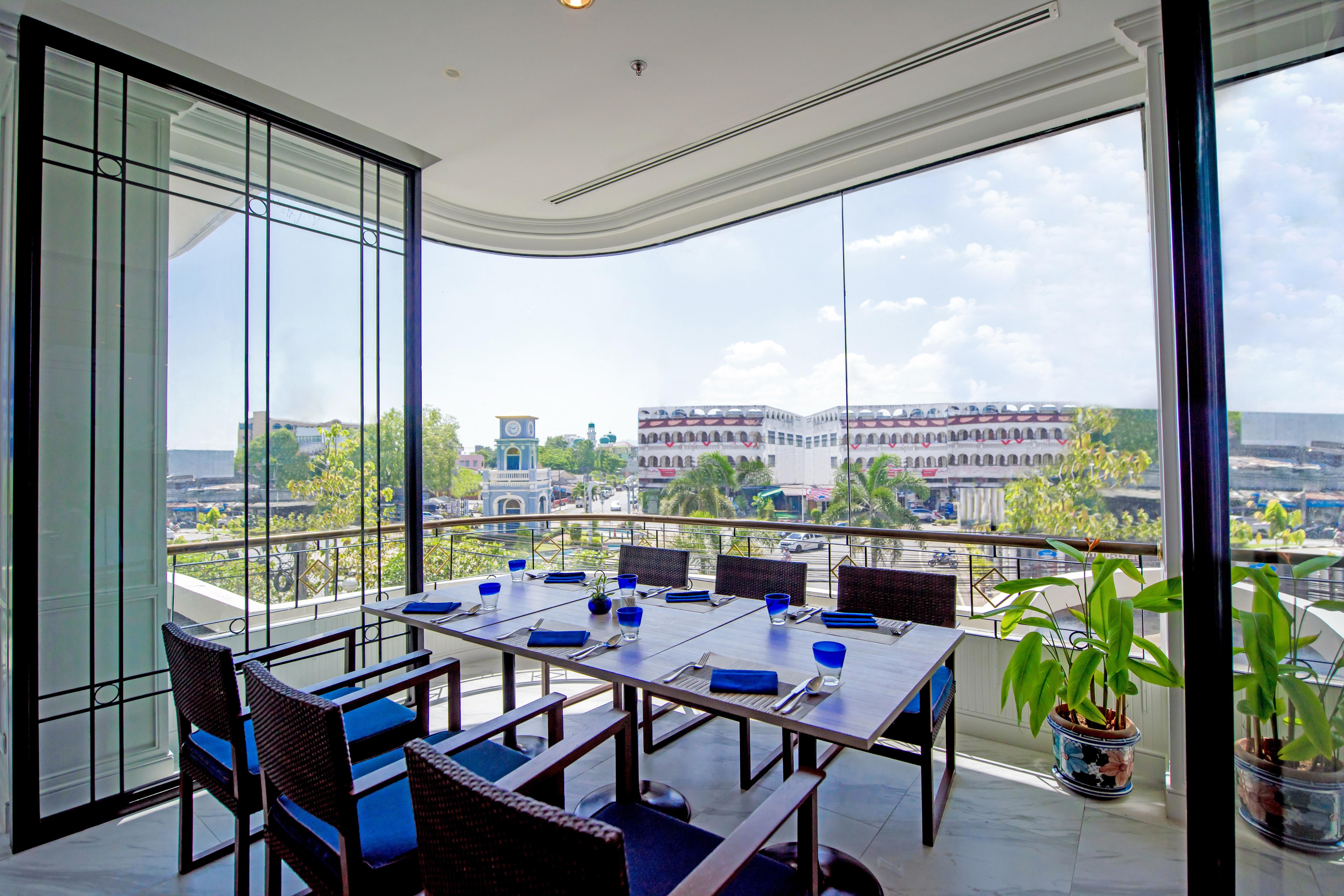 Hotell Courtyard By Marriott Town Phuket