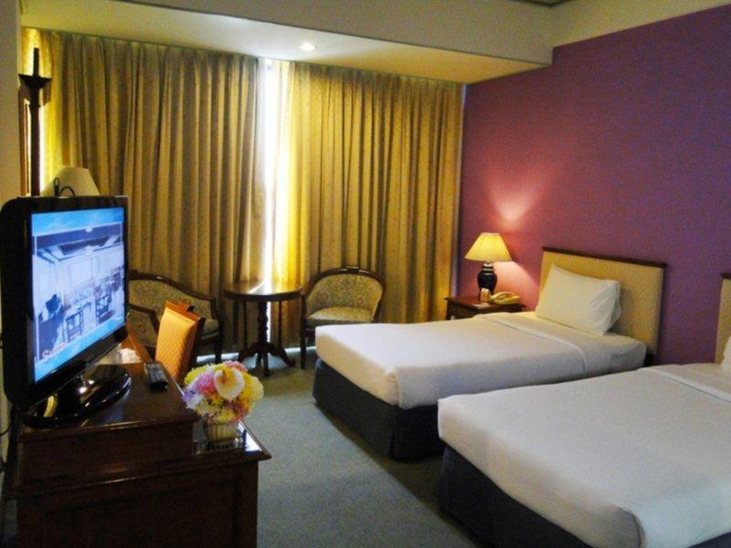 Courtyard By Marriott Town Hotell 4*